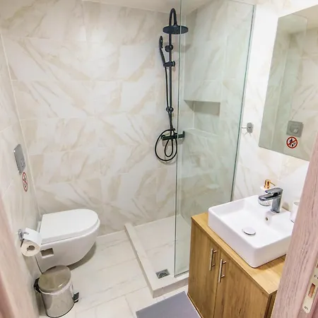 Luxury B2 - Center Apartment *